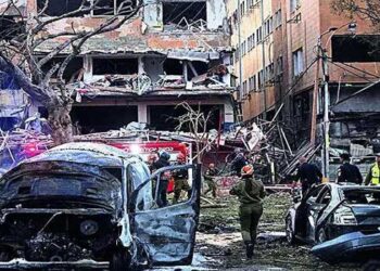 അമേരിക്കയ്ക്കുള്ള ‘മറുപണി’ വരുന്നു, എന്ന്? എപ്പോൾ? എങ്ങനെ? എന്ന കാര്യത്തിലേ തീരുമാനമാകാനുള്ളു- ഹൂതി വക്താവ്!! തിരിച്ചടിച്ച് ഇറാൻ, മിസൈലിനെ പ്രതിരോധിക്കാൻ ശ്രമം തുടങ്ങിയെന്ന് ഇസ്രയേൽ, പൊതുജനങ്ങൾക്കു ജാ​ഗ്രതാ നിർദേശവുമായി സൈറണുകൾ