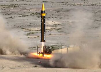 ഇനി മുന്നും പിന്നും ഒന്നും നോക്കാനില്ല!! ഇസ്രയേലിനെതിരെ തൊടുത്തത് ഇറാന്റെ കൈവശമുള്ള ഏറ്റവും വലിയ മിസൈൽ ഖൊറംഷഹർ-4? ടെൽ അവീവിലെ ഒരു സിവിലിയൻ പ്രദേശം, ഷോപ്പിങ് സെന്റർ, ബാങ്ക്, സലൂൺ തുടങ്ങിയവ ഇറാൻ ആക്രമണത്തിൽ തകർന്നു