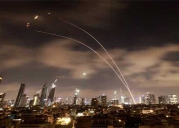 യുദ്ധത്തിൽ അമേരിക്ക ഇടപെടുന്നതോടെ കാര്യങ്ങൾ മാറിമറിയും..!! ഇറാനെ സഹായിക്കാൻ റഷ്യയും ചൈനയും..? യുദ്ധം ശക്തമായാൽ ഉണ്ടാവുന്ന തിരിച്ചടികൾ… ആശങ്കയോടെ ലോകരാജ്യങ്ങൾ…