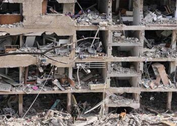 ഇറാൻ ലക്ഷ്യമിട്ടത് ബെൻ ഗുറിയോൺ വിമാനത്താവളം, നഗരമധ്യത്തിലെ പടുകൂറ്റൻ കെട്ടിടങ്ങൾ നിലംപൊത്തി, ചുറ്റും പുകയും പൊടിപടലങ്ങളും, ഇസ്രയേലിനെതിരെ ഇറാൻ നടത്തിയത് കനത്ത മിസൈലാക്രമണം, ദൃശ്യങ്ങൾ പുറത്ത്