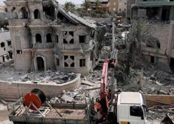 ഇറാൻ- ഹൂതി മിന്നലാക്രമണം!! ജീവനും കയ്യിൽ പിടിച്ചുകൊണ്ട് കൈക്കുഞ്ഞുങ്ങളുമായി ഭൂ​ഗർഭ ബങ്കറുകളിൽ അഭയംതേടി ജനങ്ങൾ, പുലർച്ചെ വരെ ടെൽ അവീവിലും ഫൈഫയിലും ആക്രമണം, ടമാറയിൽ അമ്മയും രണ്ടുപെൺമക്കളുമടക്കം 4 പേർ കൊല്ലപ്പെട്ടു