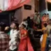 കൂളർ ഉണ്ടാക്കിയ വിന!!!  വരന്റെ ബന്ധുക്കൾ കൂളറിന് മുന്നിൽ ഇരുന്നു, വിവാഹ വേദിയിൽ കൂട്ടത്തല്ല് , കസേര എടുത്ത് പരസ്പരം അടിച്ച്  വരന്റെയും വധുവിന്റെയും കുടുംബം