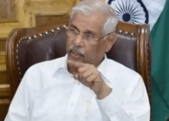 പ്രതിപക്ഷം ഭരിക്കുന്ന സംസ്ഥാനങ്ങളിൽ ഗവർണർമാർ രാഷ്ട്രീയ ഏജന്റുമാരാകുന്നു, രാജ്ഭവനുകളെ ആർഎസ്എസിന്റെ പ്രത്യയശാസ്ത്ര കേന്ദ്രങ്ങളാക്കി മാറ്റുന്നു!! കേരള ​ഗവർണറെ തിരിച്ചുവിളിക്കണമന്നാവശ്യപ്പെട്ട് രാഷ്ട്രപതിക്ക് പരാതി