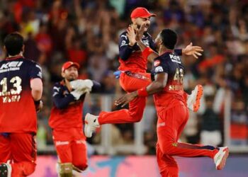 പതിനെട്ടാം നമ്പറിൽ 18 വർഷത്തെ കാത്തിരിപ്പിനു ​ഗുഡ്ബൈ… രാജാവും സംഘവും വിജയകിരീടം ചൂടി… പഞ്ചാബിനെ 6 റൺസിന് കീഴടക്കി ബെംഗളൂരു ഐപിഎൽ കന്നിക്കിരീടത്തിൽ മുത്തമിട്ടു