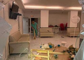 യുക്രെയിൽ പ്രസവ വാർഡുകൾക്കു നേരെ റഷ്യയുടെ ആക്രമണം! റഷ്യയുടെ ലക്ഷ്യം എർജൻസി മെഡിക്കൽ കെട്ടിടങ്ങളും ജനവാസമേഖലകളും,ജനങ്ങളോട് സുരക്ഷിതരായിരിക്കാൻ സൈന്യത്തിന്റെ നിർദേശം