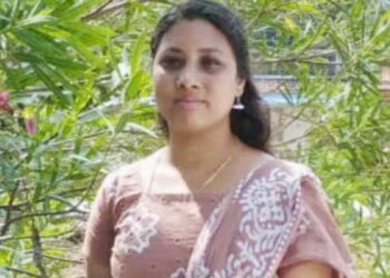 ജോലിക്കു പോയ ഭാര്യ യുവാവിനൊപ്പം ബൈക്കിൽ പോവുന്നതു കണ്ടു, ഭർത്താവ് ഭാര്യയെ ശ്വാസം മുട്ടിച്ചുകൊന്നു, ബന്ധുക്കളോട് പറഞ്ഞത് മരണം നെഞ്ചുവേദനയെ തുടർന്നെന്ന്, ഇൻക്വസ്റ്റിനിടെ പോലീസിനു തോന്നിയ സംശയം സത്യമായി