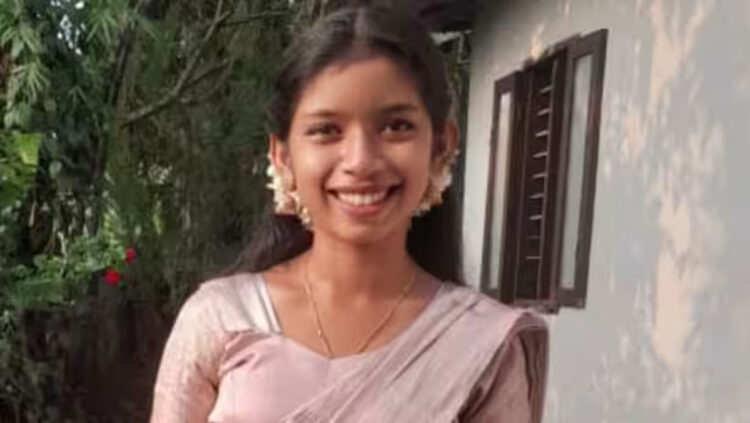 കൊല്ലത്ത് കാണാതായ 17കാരി മരിച്ചു; മൃതദേഹം വീടിന് സമീപത്തെ ഓടയിൽ നിന്ന് കണ്ടെത്തി