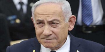 ‘ഇറാനെ പോലെ സാധാരണ ജനങ്ങളെ കൊന്നൊടുക്കാൻ ഞങ്ങൾ ഇഷ്ടപ്പെടുന്നില്ല, എത്രയും വേഗം അവിടെ നിന്ന് ഒഴിഞ്ഞുപോകു… ഉടൻ ഞങ്ങൾ ടെഹ്റാൻ ആക്രമിക്കും’- ബെഞ്ചമിൻ നെതന്യാഹു