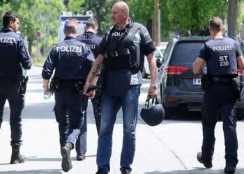 ഓസ്ട്രേലിയയിലെ സ്കൂളിൽ വെടിവെപ്പ് വിദ്യാർഥികളടക്കം 10 പേർ കൊല്ലപ്പെട്ടു, വെടിയുതിർത്തത് പൂർവ വിദ്യാർഥിയെന്ന് സൂചന, മരിച്ചവരിൽ അക്രമിയും