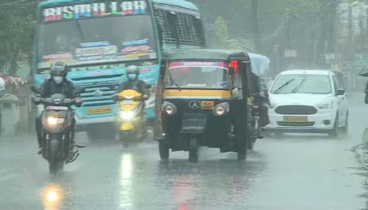 കനത്ത മഴ തുടരുന്നു, അടുത്ത മൂന്ന് ദിവസം റവന്യൂ ഉദ്യോഗസ്ഥർക്ക് അവധി നൽകില്ല, മുൻകരുതലുകളുമായി സർക്കാർ
