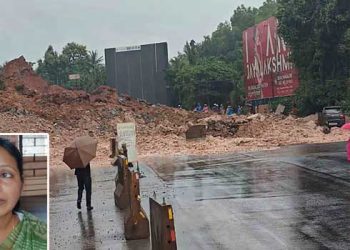 റോഡിലൂടെ വാഹനം ഓടിച്ചുപോകുമ്പോൾ പൊടുന്നനെ വീരമലകുന്നിടിഞ്ഞു, യാാത്രക്കാരിയായ അധ്യാപിക രക്ഷപ്പെട്ടത് തലനാരിഴയ്ക്ക്!! ഇടിഞ്ഞുവീണ മണ്ണ് കാറിനെ വശത്തേക്കു തള്ളിമാറ്റി, ഗതാഗതം വഴിതിരിച്ചുവിട്ടു, അപകടം ഇതു രണ്ടാംതവണ