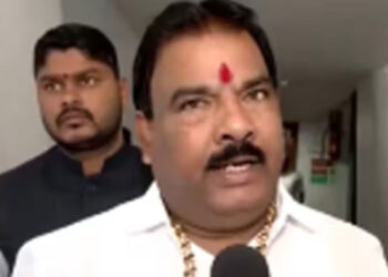 ‘ഡാൻസ് ബാറുകൾ നടത്തി മറാഠി സംസ്കാരം തകർത്തു’: ദക്ഷിണേന്ത്യക്കാർക്കെതിരെ വിദ്വേഷ പരാമർശവുമായി എംഎൽഎ