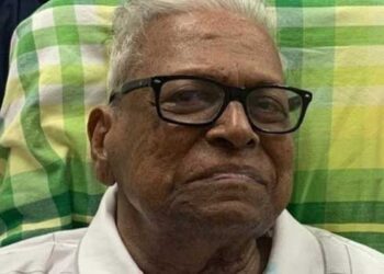 വിഎസിന്റെ നില അതീവ ​ഗുരുതരമായി തുടരുന്നു, തിരുവനന്തപുരം മെഡിക്കൽ കോളജിലെ ഏഴ് സ്‌പെഷലിസ്റ്റുകൾ അടങ്ങുന്ന സംഘം പരിശോധന നടത്തി, വെന്റിലേറ്റർ സപ്പോർട്ട് തുടരും- മെഡിക്കൽ ബുള്ളറ്റിൻ