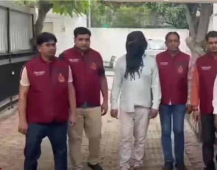 ലംബയ്ക്കായി വരവിരിച്ച് പോലീസ് കാത്തിരുന്നത് നീണ്ട 24 വർഷം!! ഓട്ടം പോകാനെന്ന പേരിൽ ടാക്സി വിളിക്കും, പാതിവഴിയിൽ വച്ച് കൂട്ടാളികളുടെ സഹായത്തോടെ ‍ഡ്രൈവറെ വകവരുത്തി കാറുമായി കടന്നുകളയും, സീരിയൽ കില്ലർ പിടിയിൽ