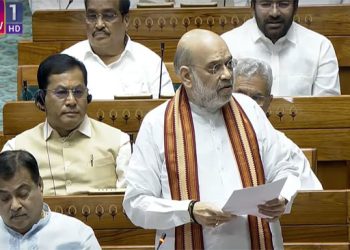 സിന്ധു നദീജലത്തിൽ പുനഃപരിശോധനയില്ല, ജലം വൈകാതെ ഡൽഹിയിലെത്തുമെന്ന് അമിത് ഷാ; പ്രധാനമന്ത്രി ഒളിച്ചോടിയെന്ന് പ്രതിപക്ഷം, സഭയിൽ നിന്ന് ഇറങ്ങിപ്പോയി