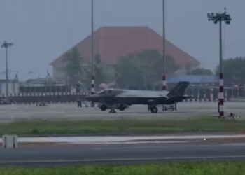 ബ്രിട്ടീഷ് യുദ്ധ വിമാനം പറന്നുയരുമോ അതോ ‘പാക്ക് ചെയ്ത്’ അയക്കുമോ? രണ്ടിലൊന്ന് വൈകാതെ അറിയാം, വിദഗ്ധ സംഘം ഇന്ന് എത്തും