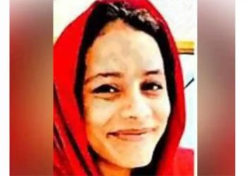 സുഹൃത്തുക്കൾക്ക് മെസേജ്, പിന്നാലെ പൊലീസെത്തി വാതിൽ പൊളിച്ച് അകത്തു കടന്നു; ഡോക്ടർ ഫ്ലാറ്റിൽ മരിച്ച നിലയിൽ