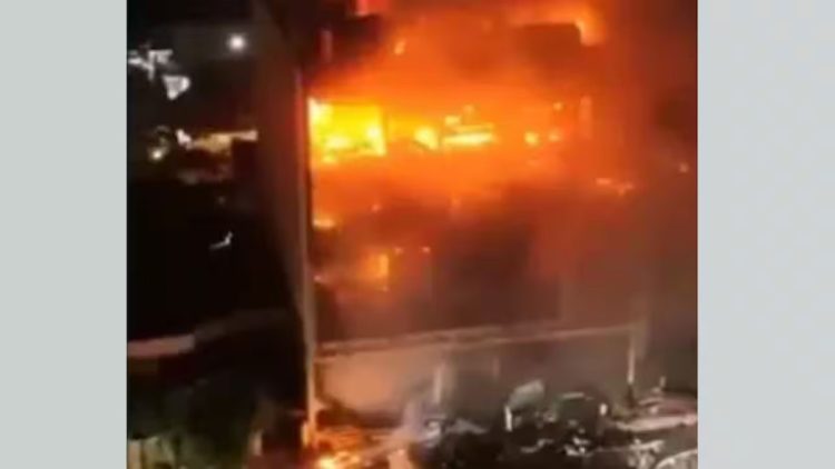 ഇറാഖിലെ മാളിൽ തീപിടിത്തം; സ്ത്രീകളും കുട്ടികളും ഉൾപ്പെടെ 61 പേര് കൊല്ലപ്പെട്ടു, അന്വേഷണം ആരംഭിച്ച് ഭരണകൂടം