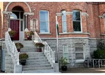 അയര്‍ലന്‍ഡിൽ ഇന്ത്യൻ പൗരനെ അര്‍ധനഗ്നനാക്കി ക്രൂരമായി മര്‍ദിച്ചു; വംശീയ ആക്രമണത്തിൽ പ്രതിഷേധം, അപലപിച്ച് ഇന്ത്യൻ എംബസി