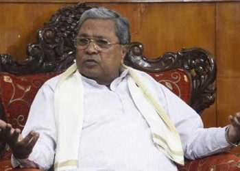 മുഖ്യമന്ത്രിയുടെ ഓഫീസ് ഫേസ്ബുക്കിൽ ഇട്ടത് പ്രമുഖ കന്നഡ നടി ബി സരോജ ദേവിയുടെ നിര്യാണം ഓട്ടോ ട്രാൻസ്ലേഷനിൽ വന്നത് ‘സിദ്ധരാമയ്യ അന്തരിച്ചു’വെന്ന്- ജീവനോടെയുള്ള തന്നെ കൊന്ന മെറ്റയ്ക്കെതിരെ കർണാടക മുഖ്യമന്ത്രി