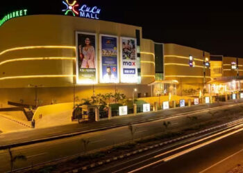 ലുലു മാളിൽ ഷോറൂം തുറക്കാൻ ഒരു സര്‍ക്കാര്‍ സ്ഥാപനം; കേരള ചരിത്രത്തിൽ ആദ്യം, മന്ത്രി പി രാജീവ് ഉദ്ഘാടനം ചെയ്യും