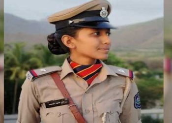 ഇൻസ്റ്റഗ്രാം വഴി പരിചയം, ഒരുമിച്ച് താമസം!! വഴക്കിനിടെ കാമുകന്റെ അമ്മയെ കുറിച്ച് മോശം പരാമർശം, എഎസ്ഐയെ സൈനികൻ കഴുത്തുഞെരിച്ച് കൊലപ്പെടുത്തി