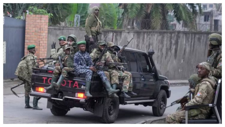 പള്ളിയിയിൽ ഐഎസ് അനുകൂല സംഘടനയുടെ ഭീകരാക്രമണം, 21 മരണം
