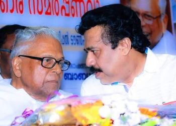 ‘ത്രിവിക്രമന്‍ പിള്ള എന്തെങ്കിലും എഴുതി വച്ചാല്‍ ഇല്ലാതാകുന്നതാണോ വി എസ് ?’ നെല്‍വയല്‍ സംരക്ഷിക്കേണ്ടതിന്റെ ആവശ്യകതയേപ്പറ്റി ഇവന്‍മാര്‍ക്കു വല്ലതും അറിയാമോ? വി എസിനെ അനുസ്മരിച്ച് വിനയൻ