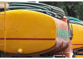 ഗുരുവായൂരിലെ ലോഡ്ജുകളിൽ നിന്ന് പൈപ്പിൽ ഭൂമിക്കടിയിലൂടെ പ്ലാൻറിലെത്തിക്കുന്നതിന് പുറമേ ടാങ്കറിലും മാലിന്യമെത്തിക്കാൻ തീരുമാനം, പ്രതിഷേധം