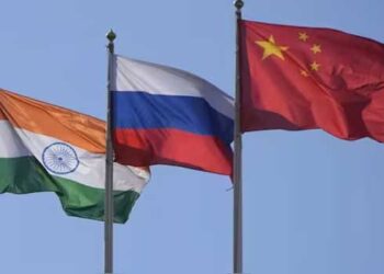 വെടക്കാക്കി തനിക്കാക്കുക തന്ത്രവുമായി ട്രംപ്, സമ്മർദ്ദത്തിന് വഴങ്ങില്ലെന്ന് ഇന്ത്യ !! യുഎസിനെ തളയ്ക്കാൻ മറ്റൊരു ശാക്തിക ചേരി രൂപപ്പെടാനുള്ള സാധ്യത ചർച്ച ചെയ്ത് ലോകം… അധിക തീരുവ ഇന്നുമുതൽ പ്രാബല്യത്തിൽ