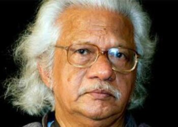 ‘സർക്കാർ പട്ടികജാതി പട്ടികവർഗത്തിന് നൽകുന്ന പണം ഒന്നരക്കോടിയാണ്. അഴിമതിക്കുള്ള വഴിയുണ്ടാക്കുകയാണെന്ന് ഞാൻ മുഖ്യമന്ത്രിയോട് പറഞ്ഞിരുന്നു, വാണിജ്യ സിനിമ എടുക്കാനുള്ള കാശല്ല, സ്ത്രീയായത് കൊണ്ട് മാത്രം പണം കൊടുക്കരുത്’- ആക്ഷേപിച്ച് അടൂർ