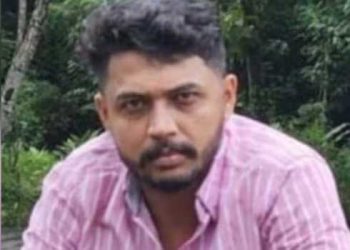 രാത്രി വിളിച്ചുവരുത്തിയത് കരുതിക്കൂട്ടി? 30 കാരിയായ പെൺസുഹൃത്ത് വീട്ടിൽ വിളിച്ചുവരുത്തി വിഷം നൽകി കൊലപ്പെടുത്തി, യുവാവിന്റെ മരണമൊഴിയിൽ ബന്ധുവായ യുവതി പോലീസ് കസ്റ്റഡിയിൽ