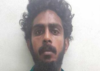 അച്ഛനും മകനു തമ്മിൽ പൊതിരെത്തല്ല്!! പിടിച്ചുമാറ്റാനെത്തിയ പോലീസുകാരന്റെ ഷോൾഡർ കടിച്ചു പറിച്ചു, യുവാവ് അറസ്റ്റിൽ