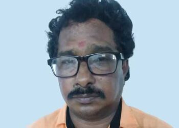 ​ഗൃഹനാഥന് ശത്രു ദോഷം, ഉടനടി പൂജ ചെയ്തില്ലെങ്കിൽ ദുർമരണം, പൂജയുടെ പേരിൽ തട്ടിയത് അഞ്ചര ലക്ഷം- പൂജാരി അറസ്റ്റിൽ