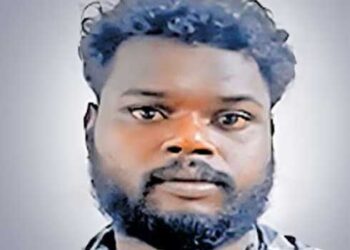 റബർ ടാപ്പിങ്ങിനു വരുമ്പോൾ ഫ്ലാസ്കിൽ കട്ടൻചായ കൊണ്ടുവന്ന് ബൈക്കിൽ വെക്കും, ആദ്യം കുടിച്ചപ്പോൾ ചായയ്ക്ക് അരുചി, പിറ്റേന്ന് മണവും കളറും വ്യത്യാസം, പോലീസ് അന്വേഷണത്തിൽ കണ്ടെത്തിയത് കൊലപാതക ശ്രമം- യുവാവ് അറസ്റ്റിൽ