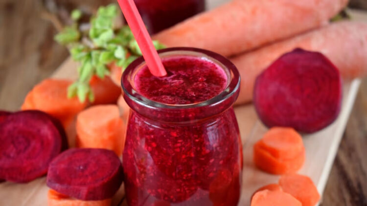 നെല്ലിക്ക, ബീറ്റ്റൂട്ട്, ക്യാരറ്റ് എന്നിവ ചേർത്തുള്ള ജ്യൂസ് പതിവായി കുടിച്ചോളൂ , കാരണം