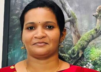 ഇരുവരും പരിചയക്കാർ, ഇടയ്ക്കു തെറ്റിയതോടെ ശത്രുത? യുവതിയെ കൊലപ്പെടുത്താൻ പെട്രോളുമായി യാത്ര ചെയ്തത് 17 കി.മീ!! സുഹൃത്ത് പെട്രോൾ ഒഴിച്ച് തീകൊളുത്തിയ യുവതി മരിച്ചു, ഇരുവരുടേയും മൊബൈൽ ഫോണുകൾ പരിശോധിക്കും