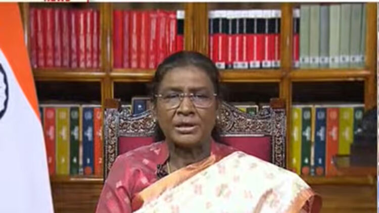 ‘ഇന്ത്യ ജനാധിപത്യത്തിന്റെ ജനനി, എല്ലാവർക്കും തുല്യനീതിയും അവസരവും ഉറപ്പാക്കണം’; സ്വാതന്ത്ര്യദിന സന്ദേശത്തിൽ രാഷ്ട്രപതി