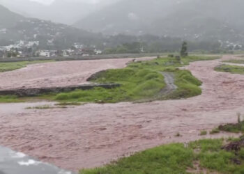 ജമ്മു കശ്മീർ മേഘവിസ്ഫോടനം: കിഷ്ത്വാറിലെ മിന്നൽപ്രളയത്തിൽ 33 മരണം, 50ലേറെ പേർക്ക് പരിക്ക്