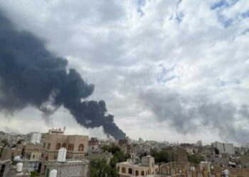 ഹൂതികളെ ലക്ഷ്യമിട്ട് ഇസ്രയേലിന്റെ ബോംബ് വര്‍ഷം; പ്രസിഡന്റിന്റെ കൊട്ടാരം തകര്‍ന്നു. ആക്രമണത്തിൽ പങ്കെടുത്തത് ഒരു ഡസനോളം വിമാനങ്ങൾ 