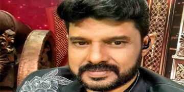 നടൻ കലാഭവൻ നവാസ് ഹോട്ടൽ മുറിയിൽ മരിച്ച നിലയിൽ!! മരണം ഷൂട്ടിങ്ങിനായി ചോറ്റാനിക്കരയെത്തിയപ്പോൾ, ഹൃദയാഘാതമെന്ന് സംശയം