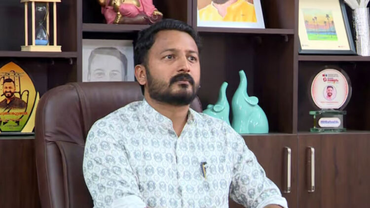 രാഹുൽ മാങ്കൂട്ടത്തിലിനെതിരായ ആരോപണം; നടപടിയെടുക്കാൻ എഐസിസി, യൂത്ത് കോൺഗ്രസ് അധ്യക്ഷസ്ഥാനത്ത് നിന്ന് മാറ്റിയേക്കും