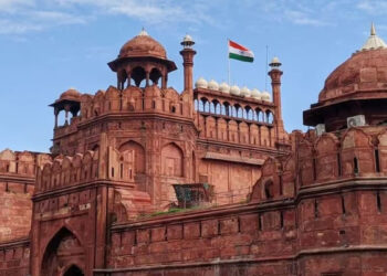 ചെങ്കോട്ടയിലേക്ക് അതിക്രമിച്ച് കടക്കാൻ ശ്രമം; അഞ്ച് ബംഗ്ലാദേശി പൗരൻമാർ പിടിയിൽ