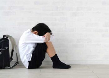 കുട്ടികളെ എങ്ങനെ കൈകാര്യം ചെയ്യണമെന്നതിന് പിടിഎയുടെ നിയമം!! അഞ്ചാം ക്ലാസുകാരൻ 5 മിനിറ്റ് വൈകി ക്ലാസിലെത്തി, രണ്ട് റൗണ്ട് ​ഗ്രൗണ്ടിനു ചുറ്റും ഓടിച്ചു, ഇരുട്ടുമുറിയിൽ ഇരുത്തി- മാതാപിതാക്കളുടെ പരാതിയിൽ അന്വേഷണം, വ്യായാമം ചെയ്യിച്ചതെന്ന് മാനേജ്മെന്റ്