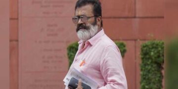 പതിവ് തെറ്റിച്ചില്ല, അങ്ങാടിയിൽ തോറ്റതിന് കലിപ്പ് മാധ്യമങ്ങളോട്!! ‘ഇത്രത്തോളം സഹായിച്ചതിനു നന്ദി’- സുരേഷ് ഗോപി, കന്യാസ്ത്രീകളുടെ വീടു സന്ദർശിക്കുമോ? വോട്ടു ചേർത്തെന്ന ആരോപണങ്ങളിൽ എന്താണു പ്രതികരണം?- മറുപടിയില്ല