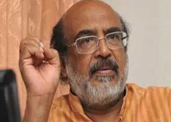 ഈ മാന്യനെക്കുറിച്ച് മൂന്ന് കോടതി വിധികളുണ്ട്, വിവാദ കത്ത് ചോർന്നു കിട്ടിയെന്ന് പറഞ്ഞുനടക്കുന്നു, ഇയാൾത്തന്നെ മാസങ്ങൾക്ക് മുൻപ് ഫേസ്ബുക്കിലിട്ട കാര്യമാണിത്, അതു പിന്നെങ്ങനെയാണ് ചോരുക? ഇതങ്ങനെ വെറുതേവിടാൻ തീരുമാനിച്ചിട്ടില്ല- തോമസ് ഐസക്ക്