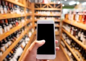 നിങ്ങൾക്ക് 23 വയസായോ? എങ്കിൽ കഴിക്കാനുള്ള ഭക്ഷണം മാത്രമല്ല അടിക്കാനുള്ള ‘വാട്ടീസും’ ഓൺലൈൻ വഴി വീട്ടിലെത്തിക്കും!! ഒരുതവണ മൂന്നു ലിറ്റർ വരെ ഓഡർ ചെയ്യാം… ബവ്റിജസ് കോർപറേഷന്റെ ശുപാർശ, പദ്ധതിയോട് താൽപര്യം പ്രകടിപ്പിച്ച് സ്വിഗ്ഗി?