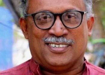 ഷാജഹാന്റെ നാവ് പിഴുതെടുക്കുക, സ്ത്രീത്വത്തെ അപമാനിക്കുന്ന ഷാജഹാൻ സാമൂഹ്യ വിപത്ത്- കെഎം ഷാജഹാന്റെ വീടിനു സമീപം പോസ്റ്ററും ഫ്ലക്സ് ബോർഡുകളും, ഇന്ന് ചോദ്യം ചെയ്യലിന് ഹാജരാകാൻ നിർദേശം