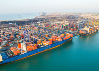 അമേരിക്കയെ സോപ്പിടാൻ അദാനി!!!  യു എസ് ഉപരോധമുള്ള ടാങ്കര്‍കപ്പലുകള്‍ക്ക് അദാനി പോര്‍ട്ടിലും  വിലക്ക്, റഷ്യന്‍ എണ്ണ ഇറക്കുമതിക്ക് തിരിച്ചടിയായേക്കും