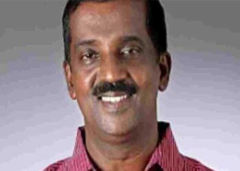 അന്ത്യാഭിലാഷം പോലെ അയാൾ ആത്മഹത്യാ കുറിപ്പിൽ എഴുതി… ഒറ്റപ്പെട്ടുപോയി, കുടുംബത്തെ വേട്ടയാടരുത്!! മരണത്തെ സ്വയം വരിക്കും മുൻപ് മരണാന്തര ചടങ്ങിനായി 10,000 രൂപ കവറിലിട്ടുവച്ചു… മരണത്തിലും ബാധ്യതയാകാതെ അനിൽ കുമാറിന്റെ മടക്കം